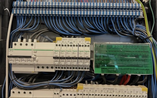 Instalații electrice
