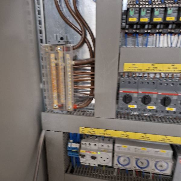 Instalații electrice